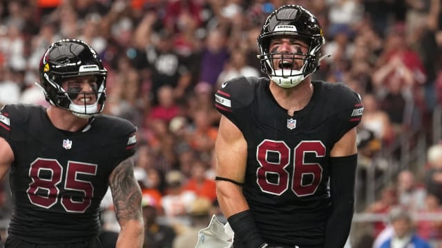 Oct 8, 2023; Glendale, Arizona, United States; Arizona Cardinals tight end Zach Ertz (86) celebrates his touchdown reception against the Cincinnati Bengals at State Farm Stadium.